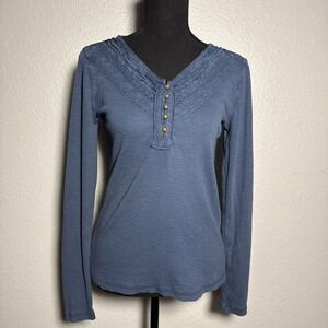Lucky Brand Waffle Knit Embroidered Henley Top Long Sleeve Blue Womens M
